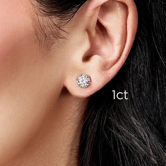 New! Certified 1ct  t.w. Moissanite stud Earrings - Picture 1 of 4
